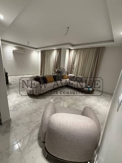 شقة للبيع فى جاليريا مون ڤالى  galleria moon valley  متشطبة الترا سوبر لوكس بلتكيفات و افضل لوكيشن و افضل سعر