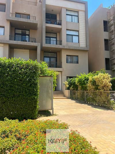شقة للإيجار في فيفث سكويرFifth Square  تشطيب كامل مع مطبخ وتكييفات بموقع مميز جاهزة للسكن في القاهرة الجديدة