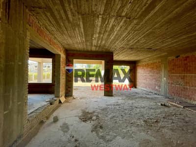 Standalone villa in a prime location in Golf Extension Palm Hills
فيلا مستقلة في موقع متميز في منطقة جولف إكستنشن بالم هيلز