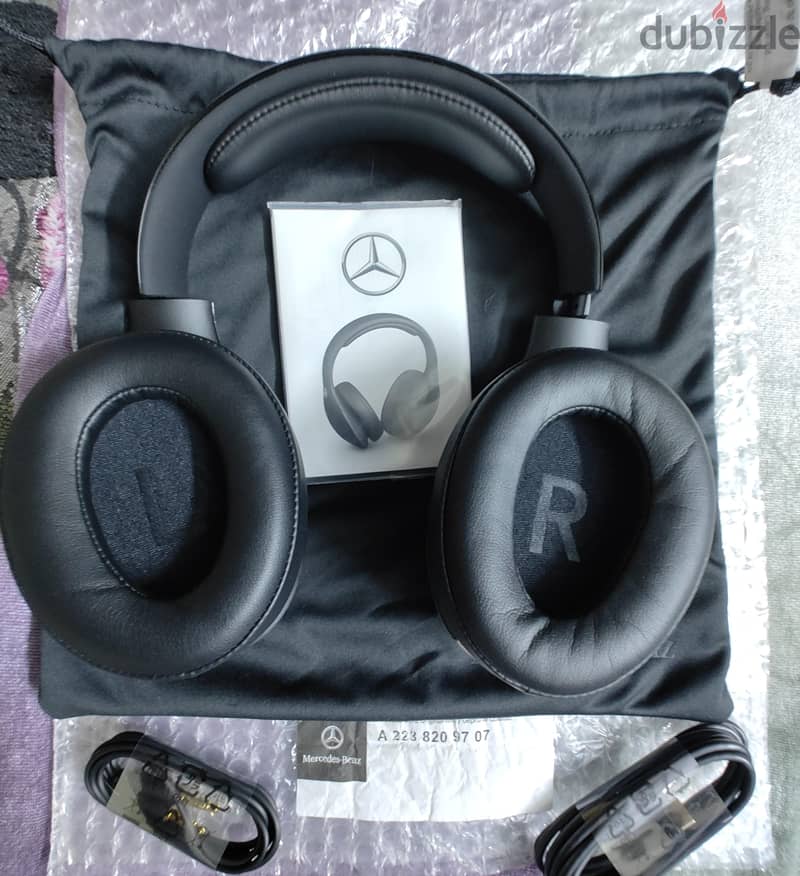 Mercedes Benz Headset 2