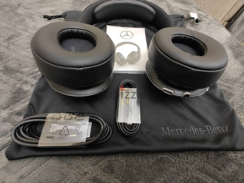 Mercedes Benz Headset 4