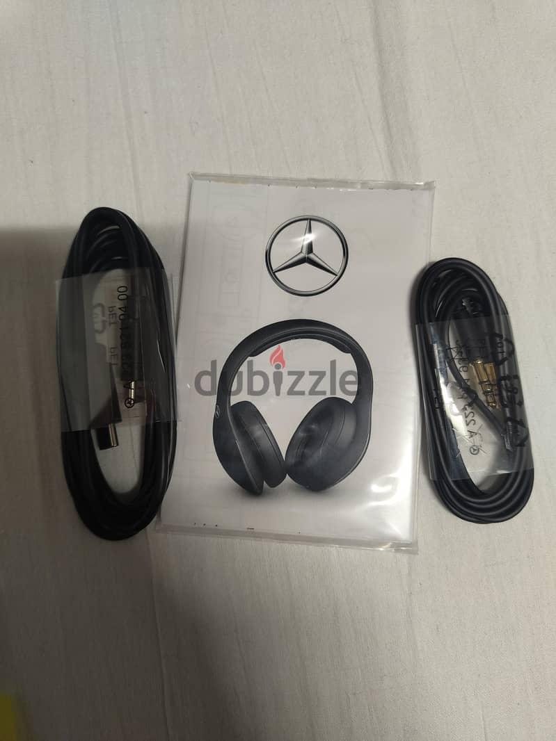 Mercedes Benz Headset 9