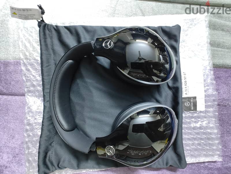 Mercedes Benz Headset 11