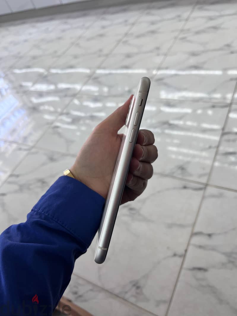 Apple - iPhone 11 3