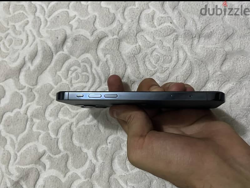 Iphone 12pro 265G 4