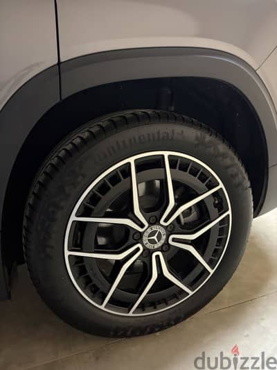 Mercedes-Benz EQB 350 2023