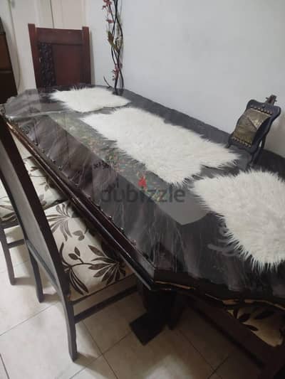 طاوله سفره مع كراسي