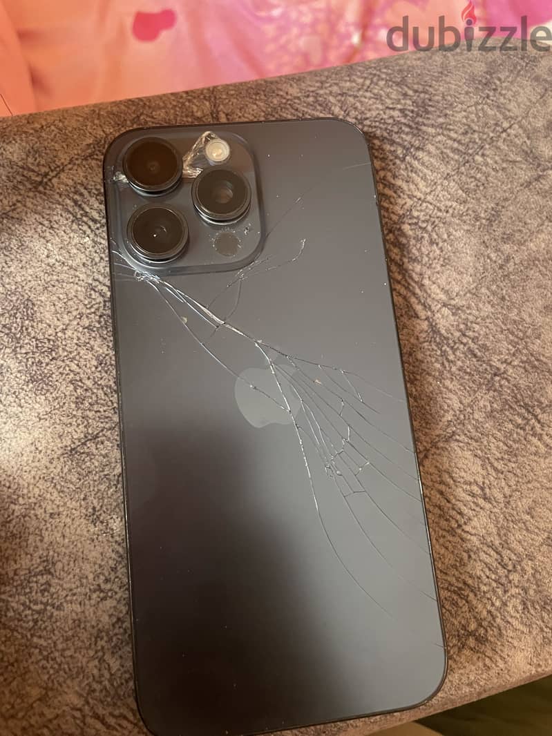Apple - iPhone 15 Pro Max 2