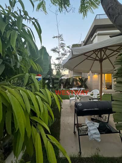 Townhouse for sale with a distinctive view of the lake and golf course - Golf Views Palm Hills