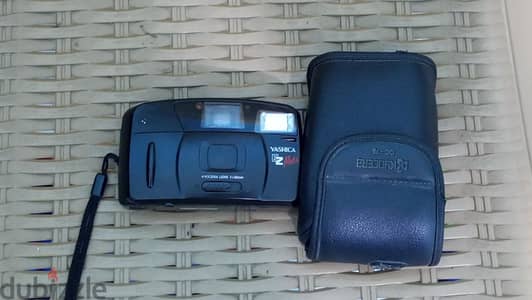 كاميرا yashica. kyocera mate Ez ياباني