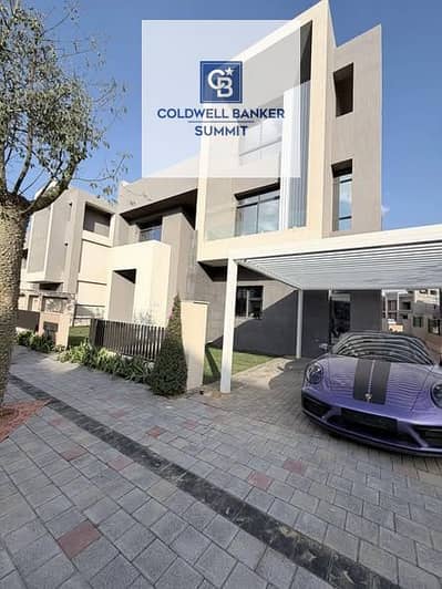 standalone for sale directly on Suez Road in Saada Compound    Side by side with Hassan Allam in New Cairo