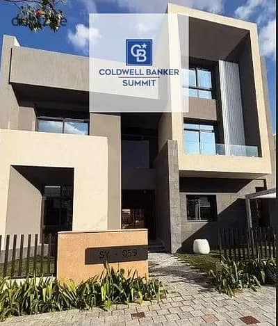 For quick sale: a fully finished, turnkey villa in the Grova compound by Hassan Allam at a surprising price. Only 5% down payment. Walled property wi