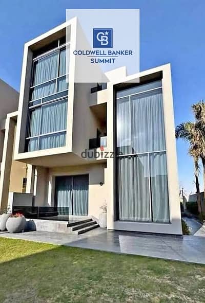 For a quick sale at a surprising price: a standalone villa, ready for immediate occupancy and viewing, in the Saada compound directly on the Suez Roa