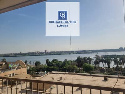 Apartment directly on the Maadi Nile Corniche for sale, 365 sqm, fully finished, 3 bedrooms and 3 bathrooms with Jacuzzi and water heaters