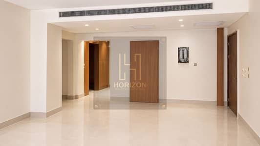 Semifurnished apartment+garden rent District 5