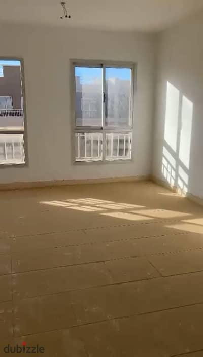 Apartment 116 square meters for rent under the law in Madinaty in phase B11 in front of the school and the first season, a wonderful location