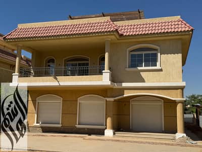  Stunning standalone Classic L villa for rent in Madinaty – custom finish, wide garden view, steps from Central Park & the Grand Mosque.