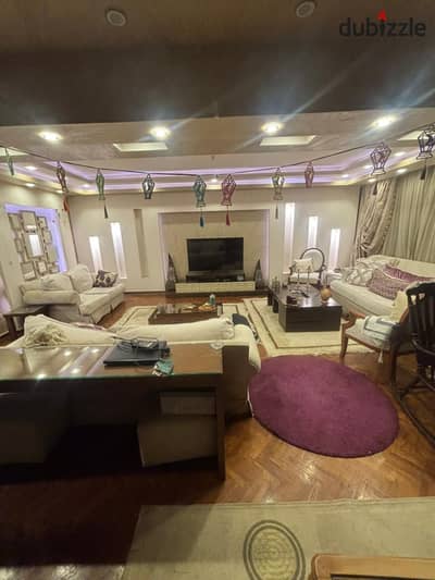 For sale apartment 160m Maadi section three from NIRCO prime location distinctive facade super lux