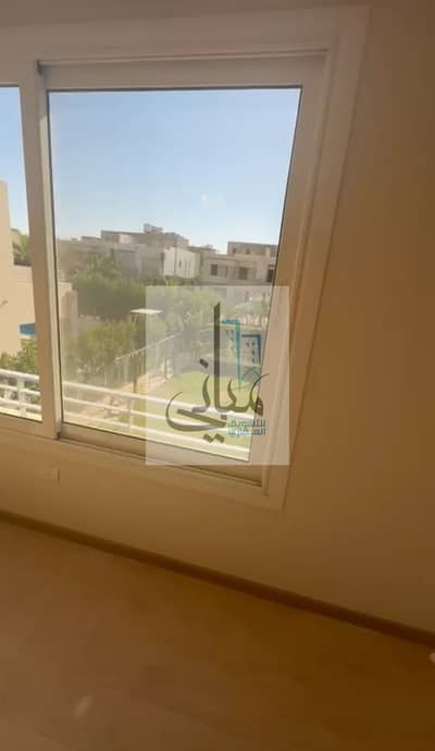 Twin house for rent in Palm Hills – Palm Valley (6th of October City). Features include a kitchen, air conditioning, and shutters; 400 sqm land area.
