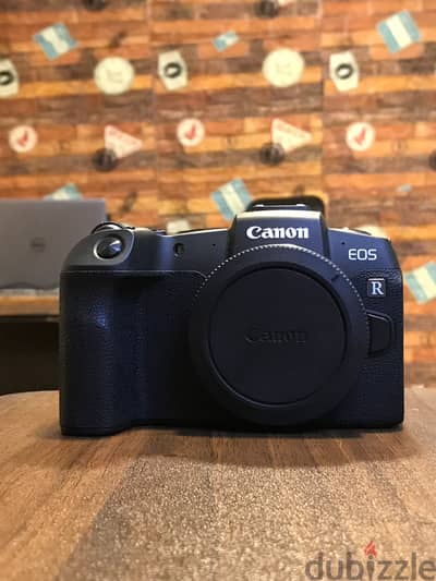 كاميرا  Canon EOS RP Full-Frame بحالة ممتازة