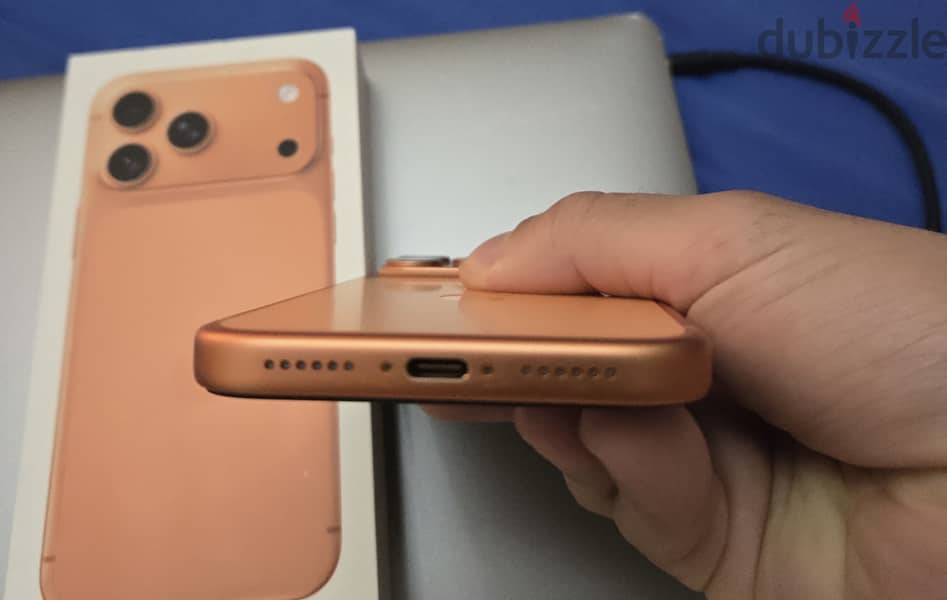 Apple - iPhone 17 Pro Max 1