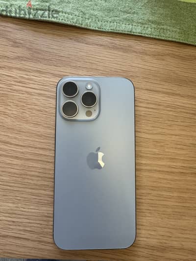 Apple - iPhone 16 Pro Max