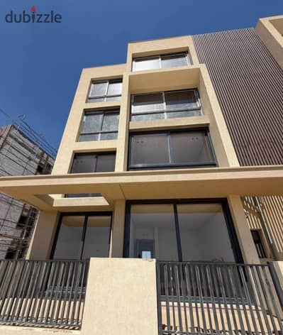 Fully Finished Apartment for Sale in PX Palm Hills - 6th of October City Prime location right next to New Giza, in the most prestigious compound