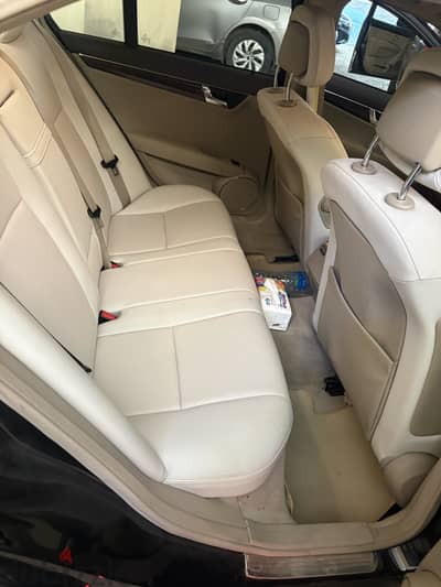 Mercedes-Benz C200 2010