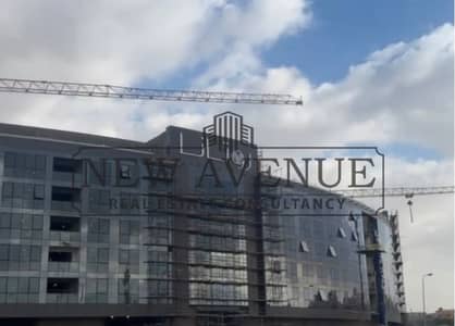 شقة فندقية استثمارية فى فندق روتانا فى التجمع Rotana Hotel New Cairo تطل على مسطحات مائية بأقساط متبقية