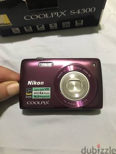 للبيع كاميرا Nikon Coolpix S4300 أصلية بحالة ممتازة جدًا، استخدام بسيط