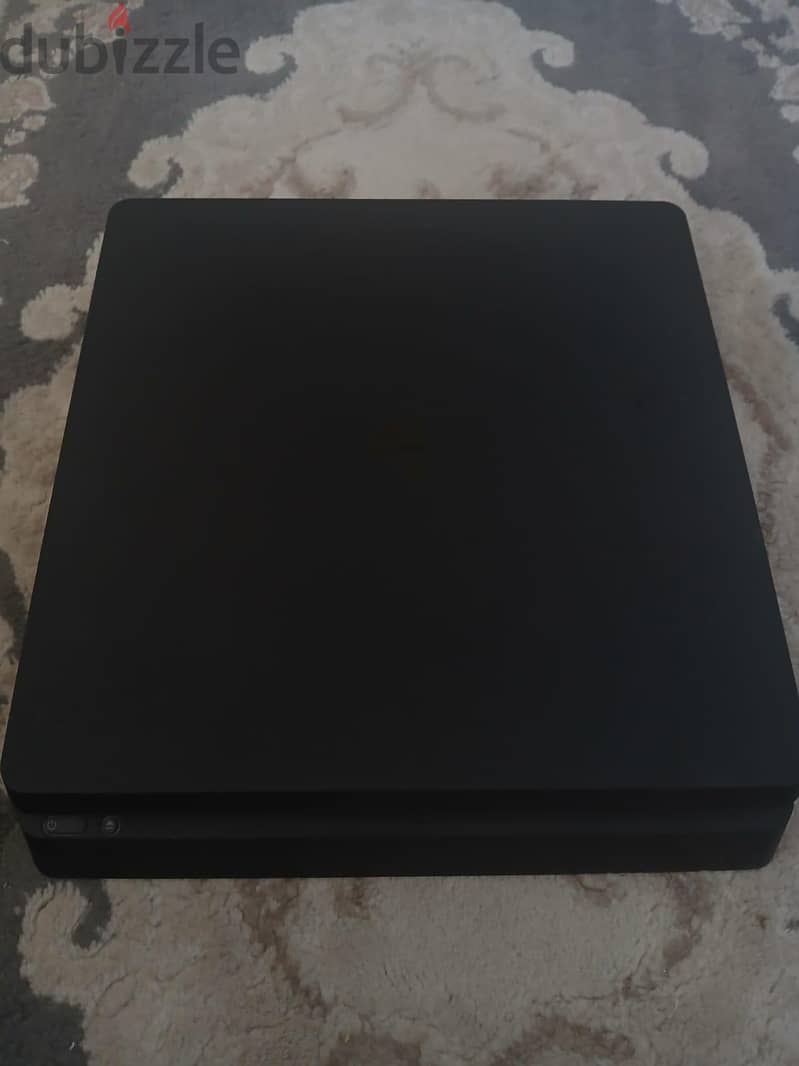 playstation 4 slim 1