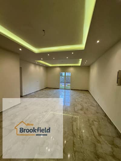 شقه ارضى للايجار بالمطبخ والتكييفات فى كمبوند هايد بارك القاهرة الجديدة Ultra Super Lux Ground Floor Apartment for Rent in Hyde Park New Cairo