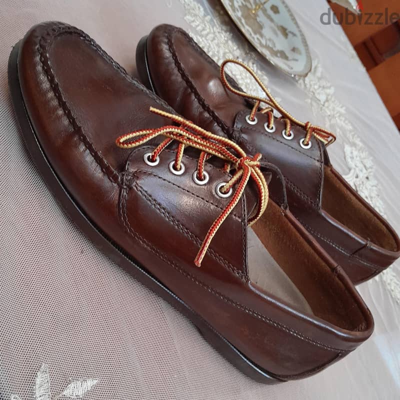 L. L. BEAN SHOSE 4