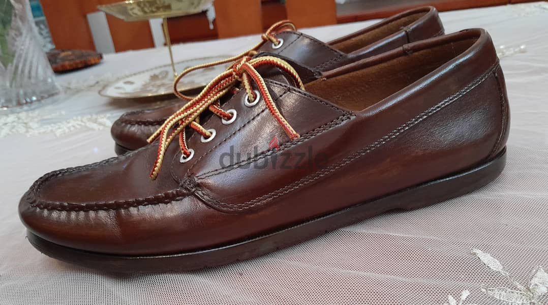 L. L. BEAN SHOSE 6