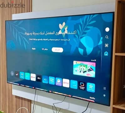 شاشات سامسونج يعتبر جديدة بلزقه الشركه بالكرتونه وجميع مشتملاته