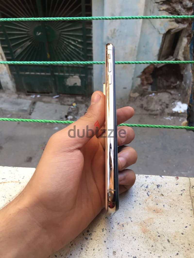 IPhone XS Max 6