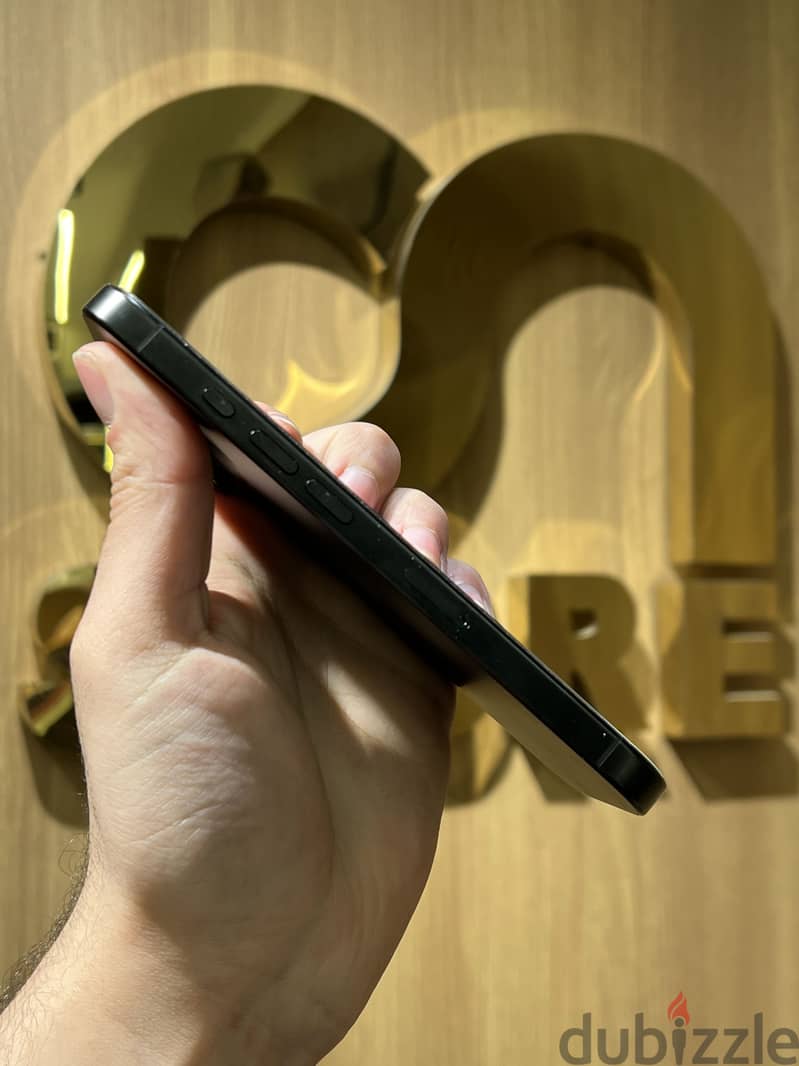 Apple - iPhone 16 Pro 5