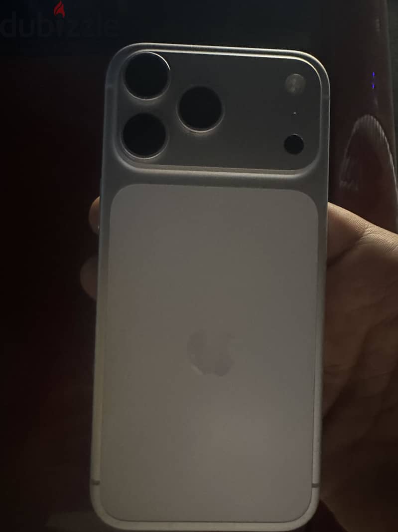 Apple - iPhone 17 Pro Max 5