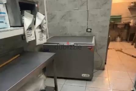 عده مطعم سمك كامله للبيع