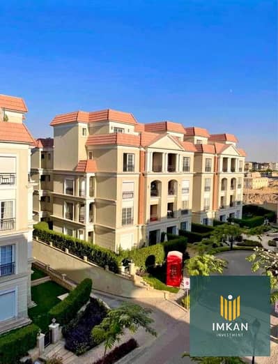 شقه للبيع بخصم 40% بالتقسيط على 8 سنين متشطبه جاهزه على POOL في الجولدن سكوير جنب الجامعه الامريكيه في كمبوند ريجينتس سكوير Regents في التجمع الخامس