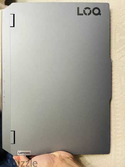 Lenovo LOQ 15IAX9