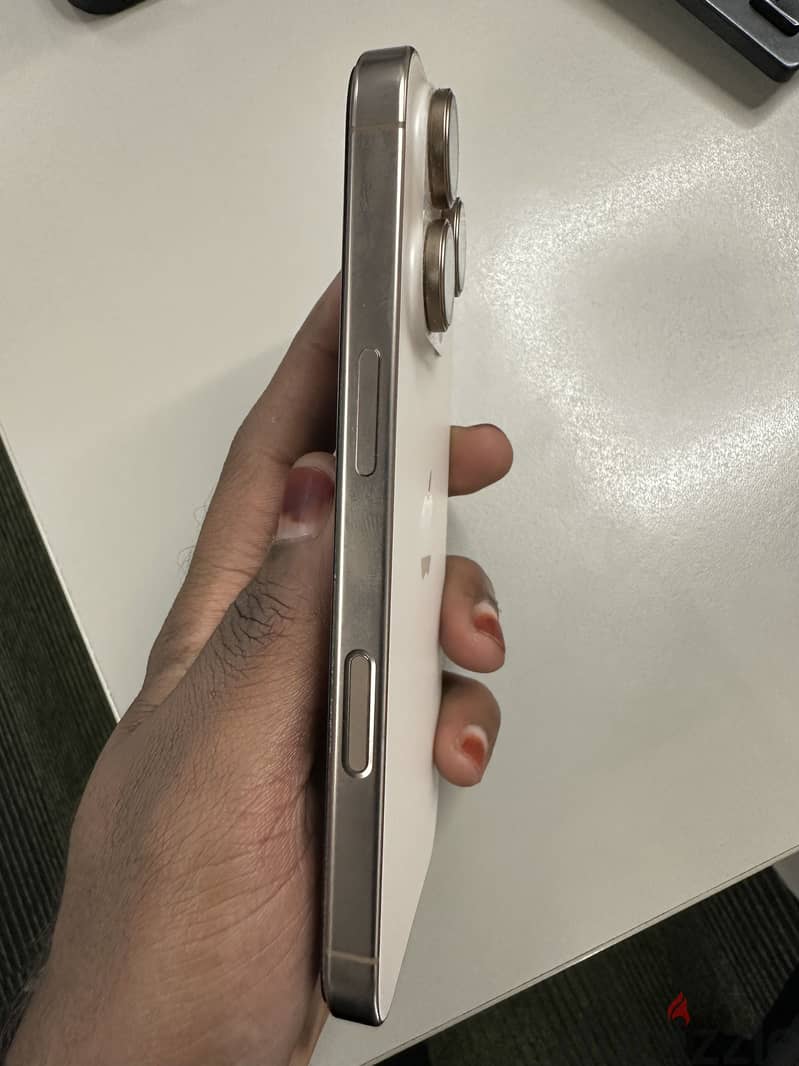 Apple - iPhone 16 Pro 1