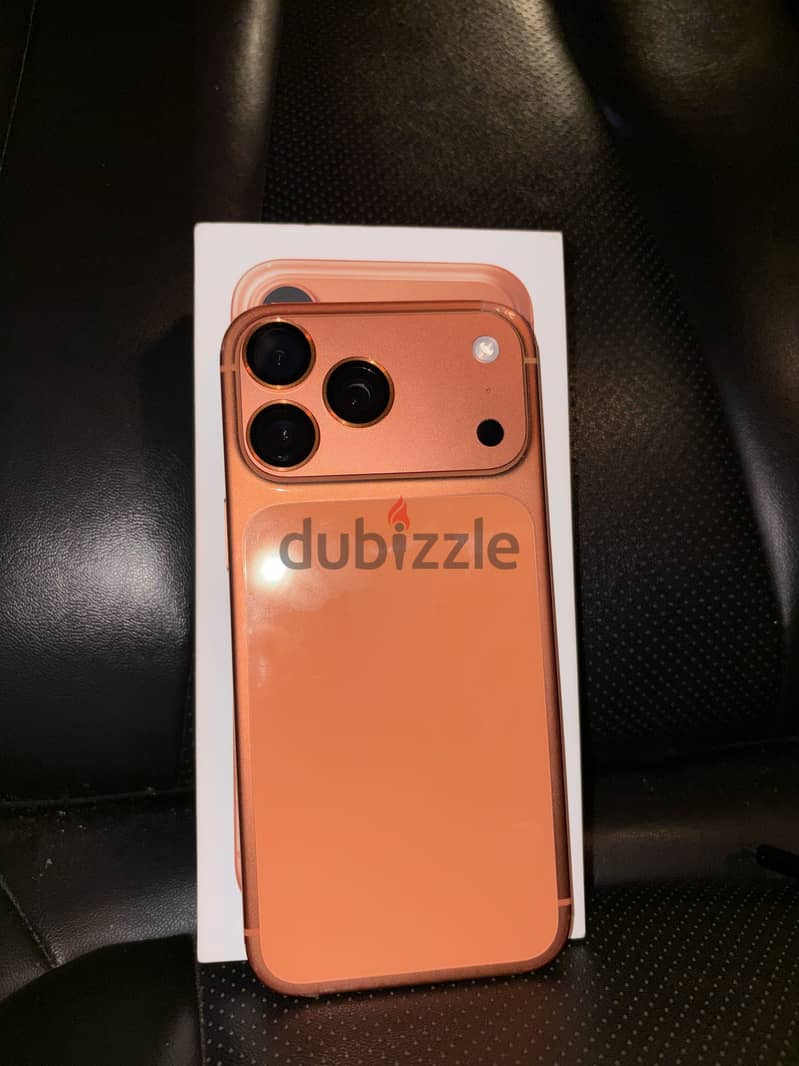 Apple - iPhone 17 Pro Max 1
