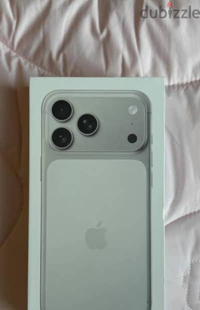 Apple - iPhone 17 Pro Max