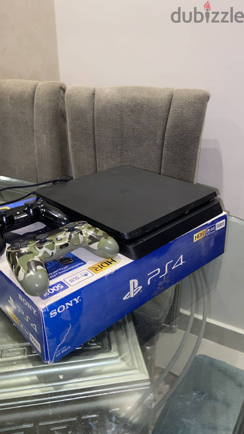 Playstation 4 slim 2