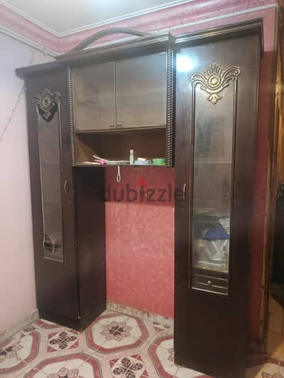 نيش مستعمل خشب زان متين بسعر مناسب جداً