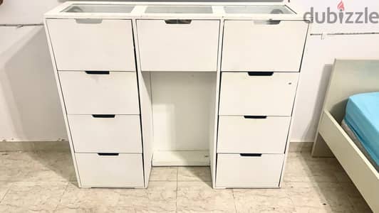 Vanity desk