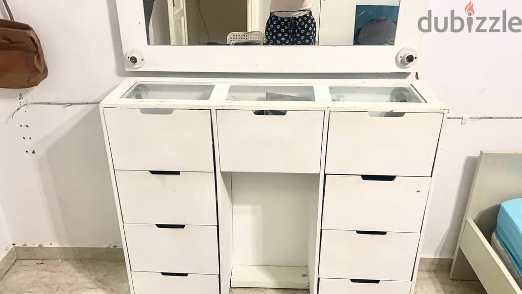 Vanity desk 3