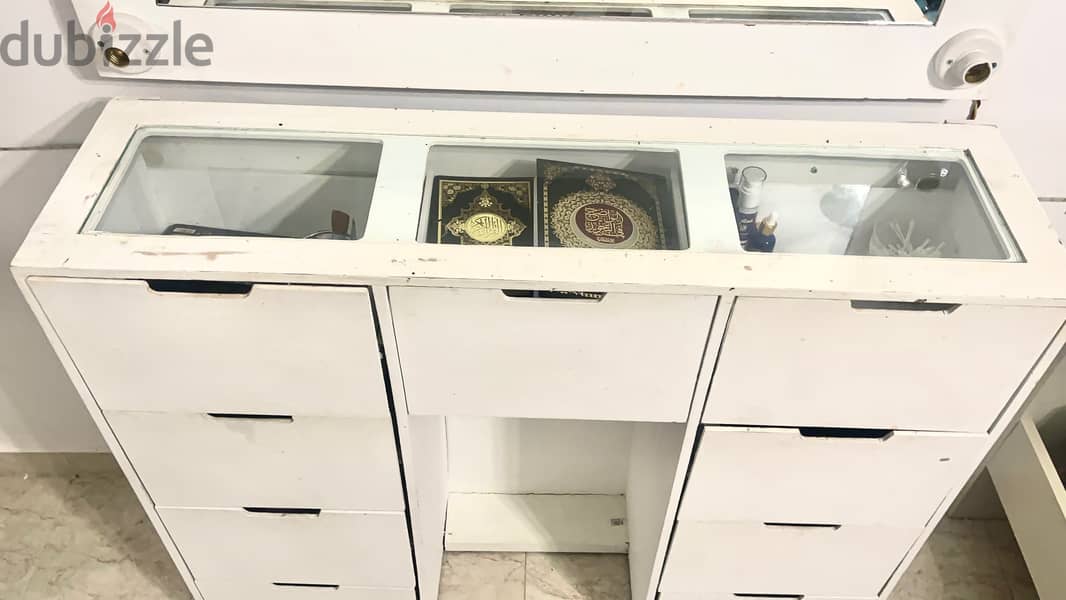 Vanity desk 9