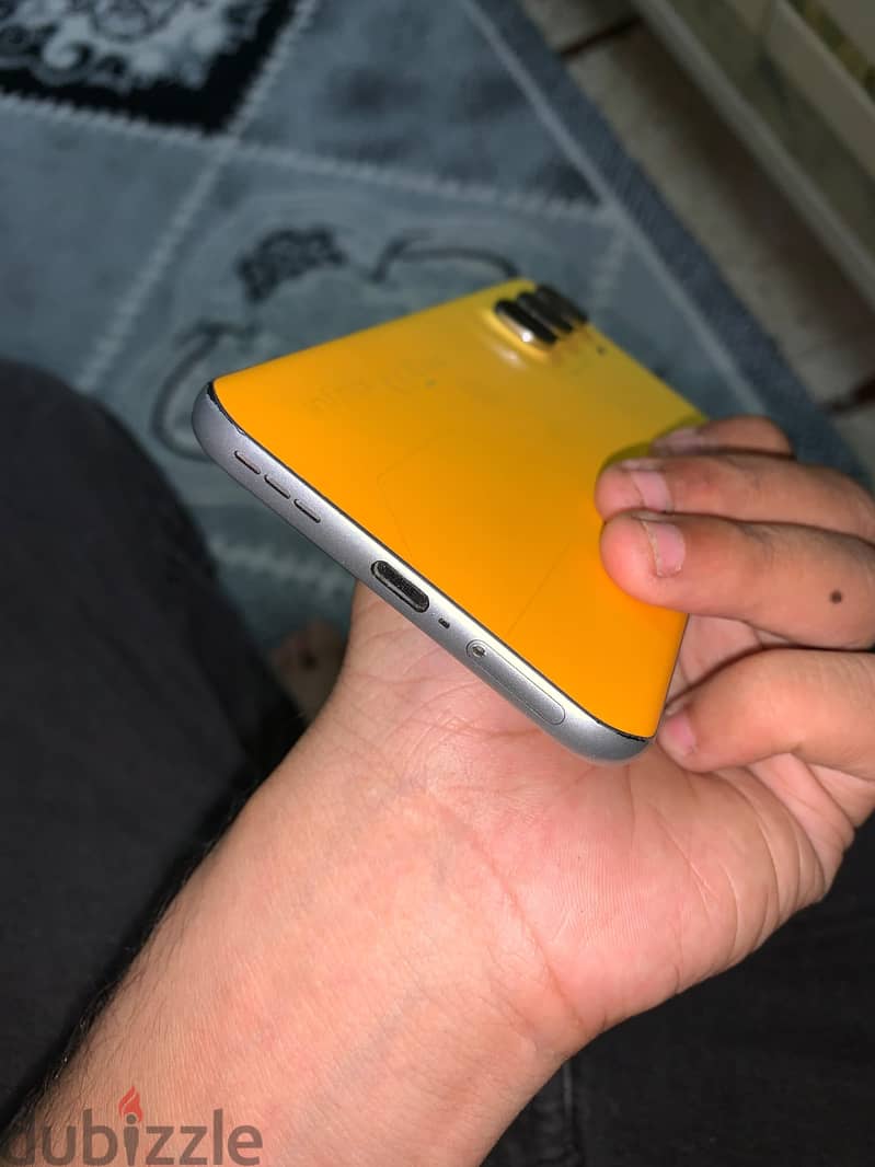Infinix HOT 60 Pro+ 4
